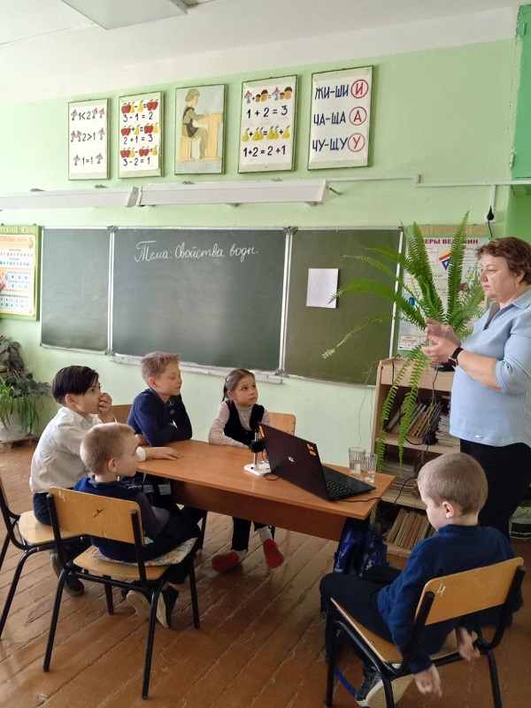 Экспериментальное занятие  &amp;quot;Удивительные свойства воды&amp;quot;..