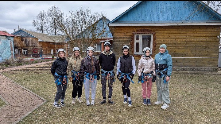 Учебно-тренировочные занятия по туризму..